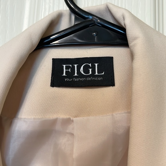 FIGL Double Button Cream Lined Blazer Size XL - Picture 3 of 4